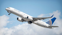 United Airlines Departing LAX